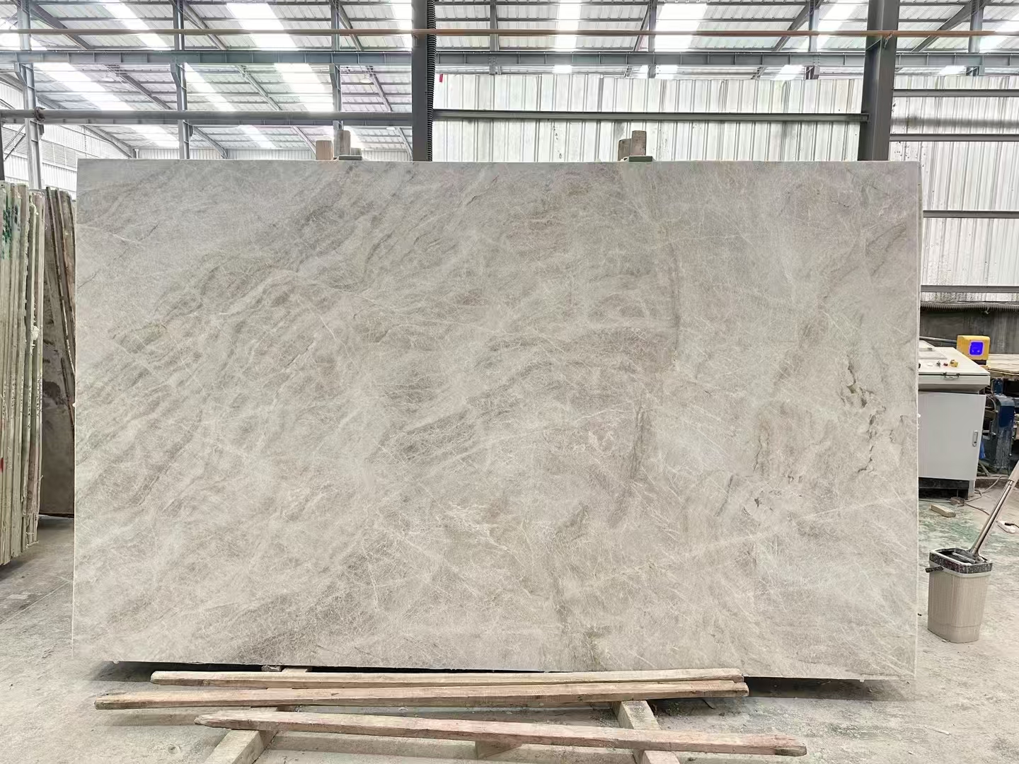 Taj Mahal Champagne Quartzite - Image 2